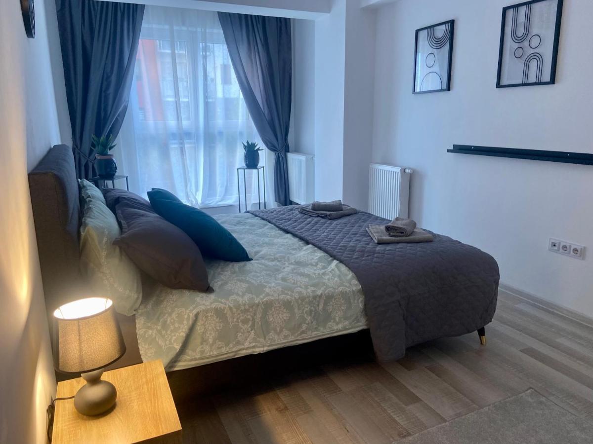 Divany Apartaments - Coresi Mall Braşov Eksteriør billede