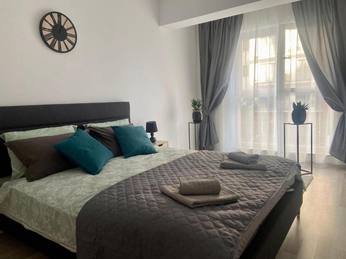 Divany Apartaments - Coresi Mall Braşov Eksteriør billede