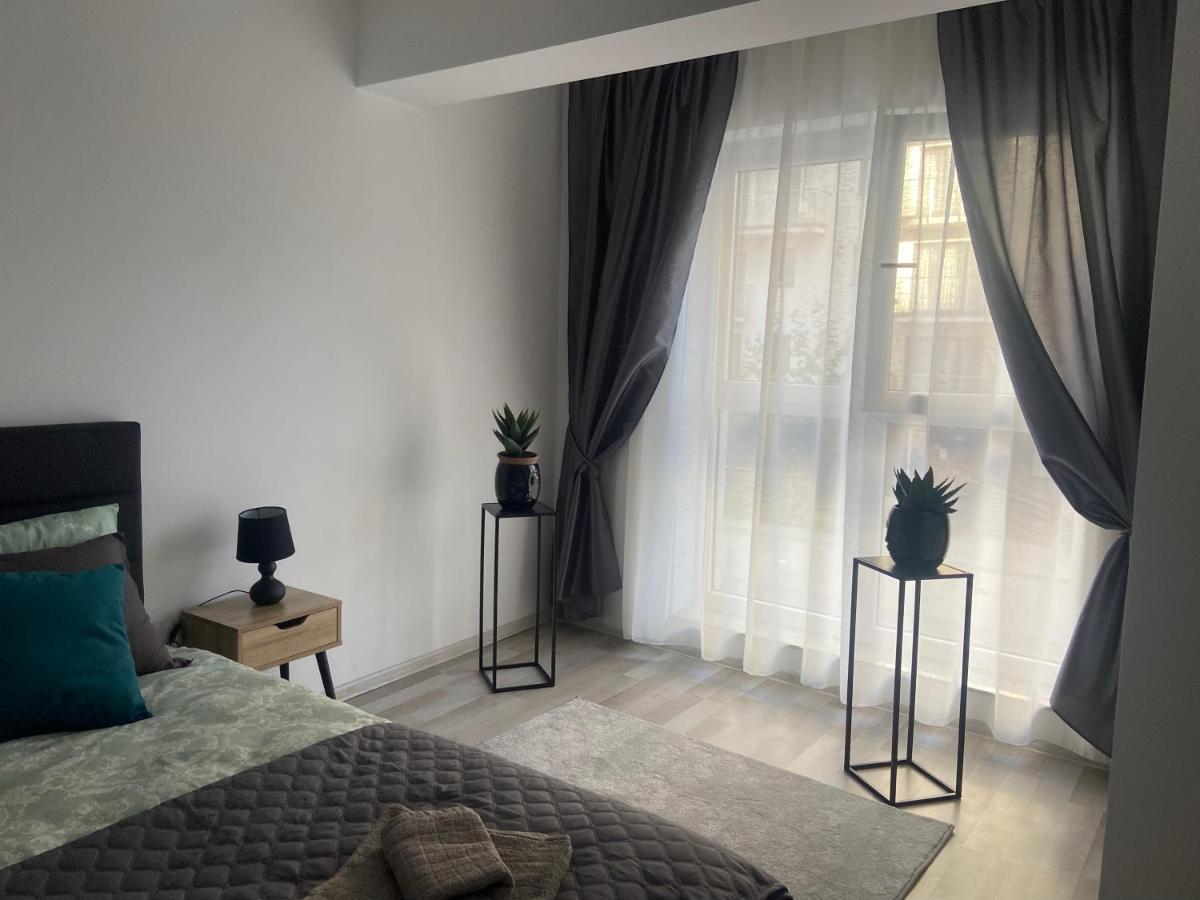 Divany Apartaments - Coresi Mall Braşov Eksteriør billede