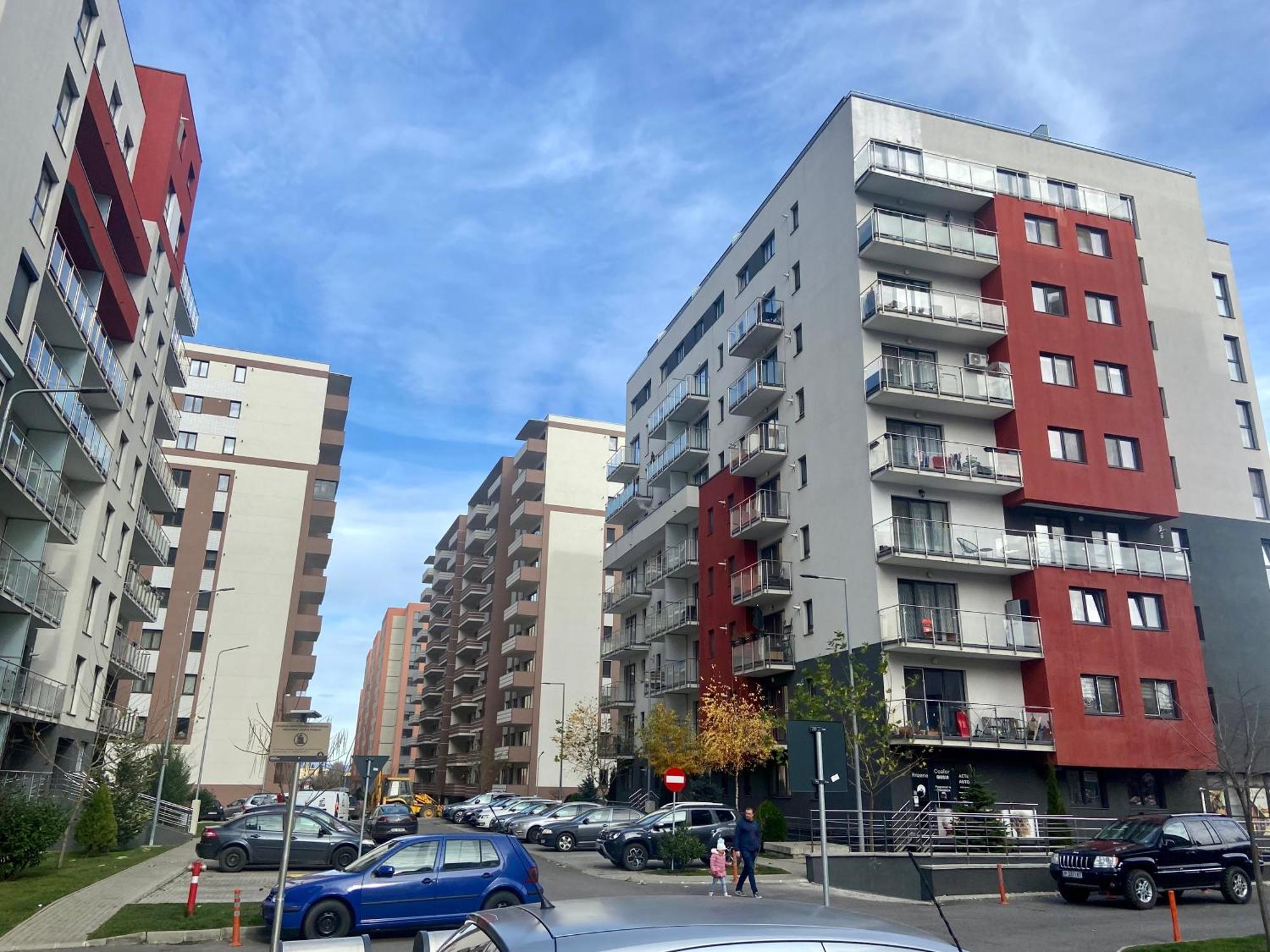 Divany Apartaments - Coresi Mall Braşov Eksteriør billede